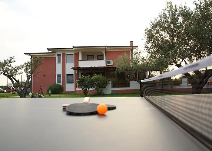 Garden 塞利亚马里纳